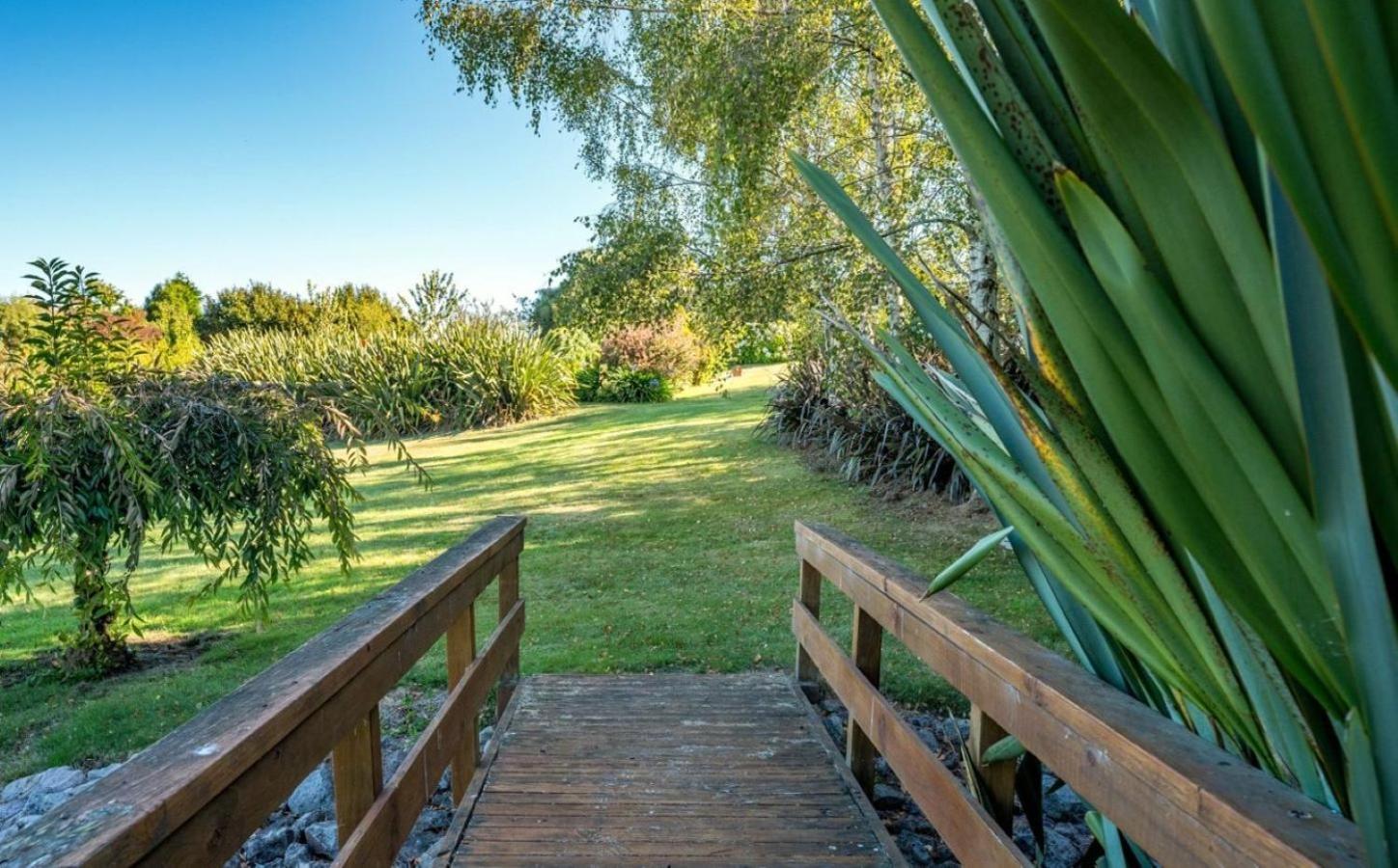 Mountviews Lodge Lago Lago Taupo Exterior foto