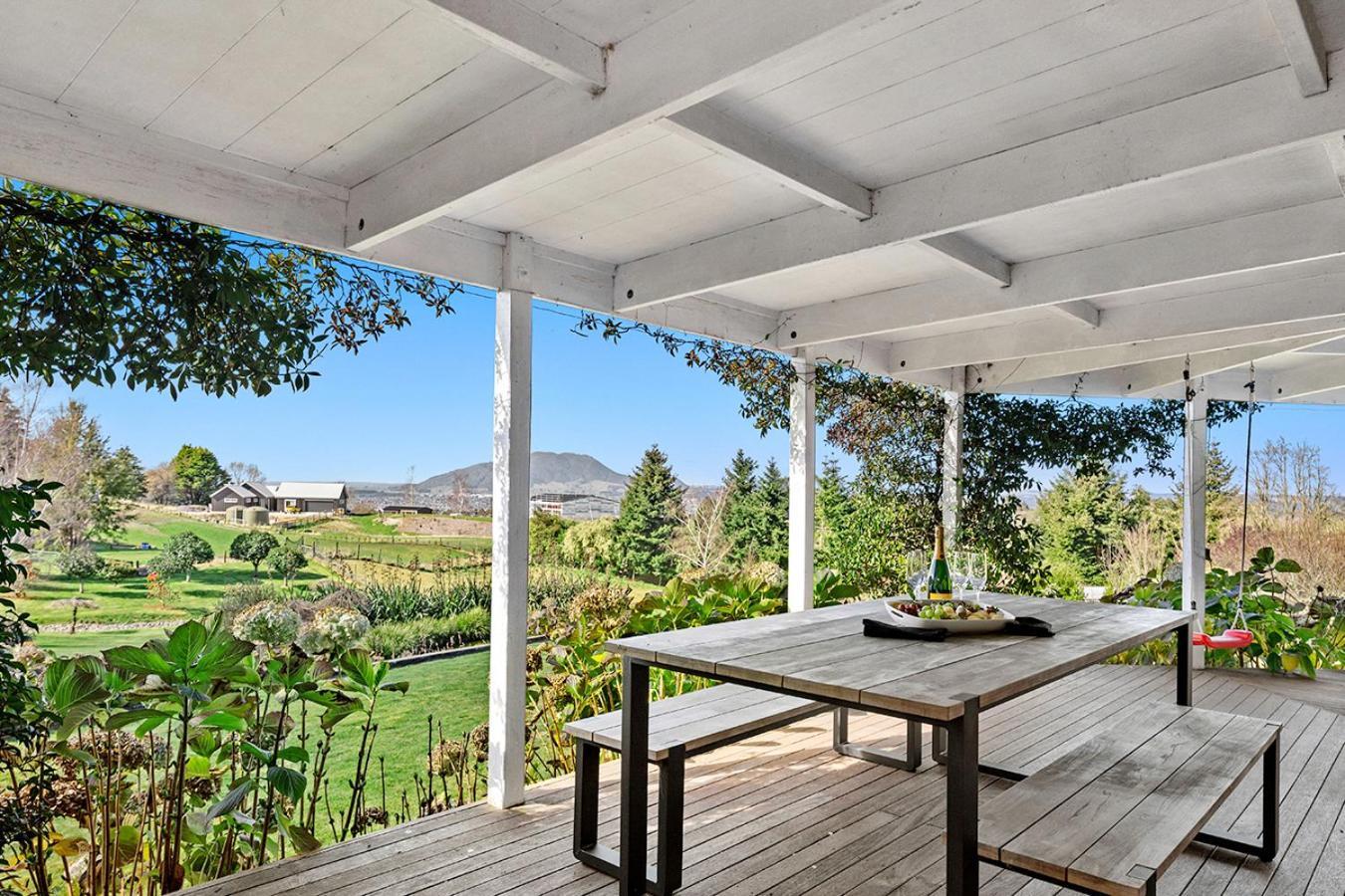 Mountviews Lodge Lago Lago Taupo Exterior foto